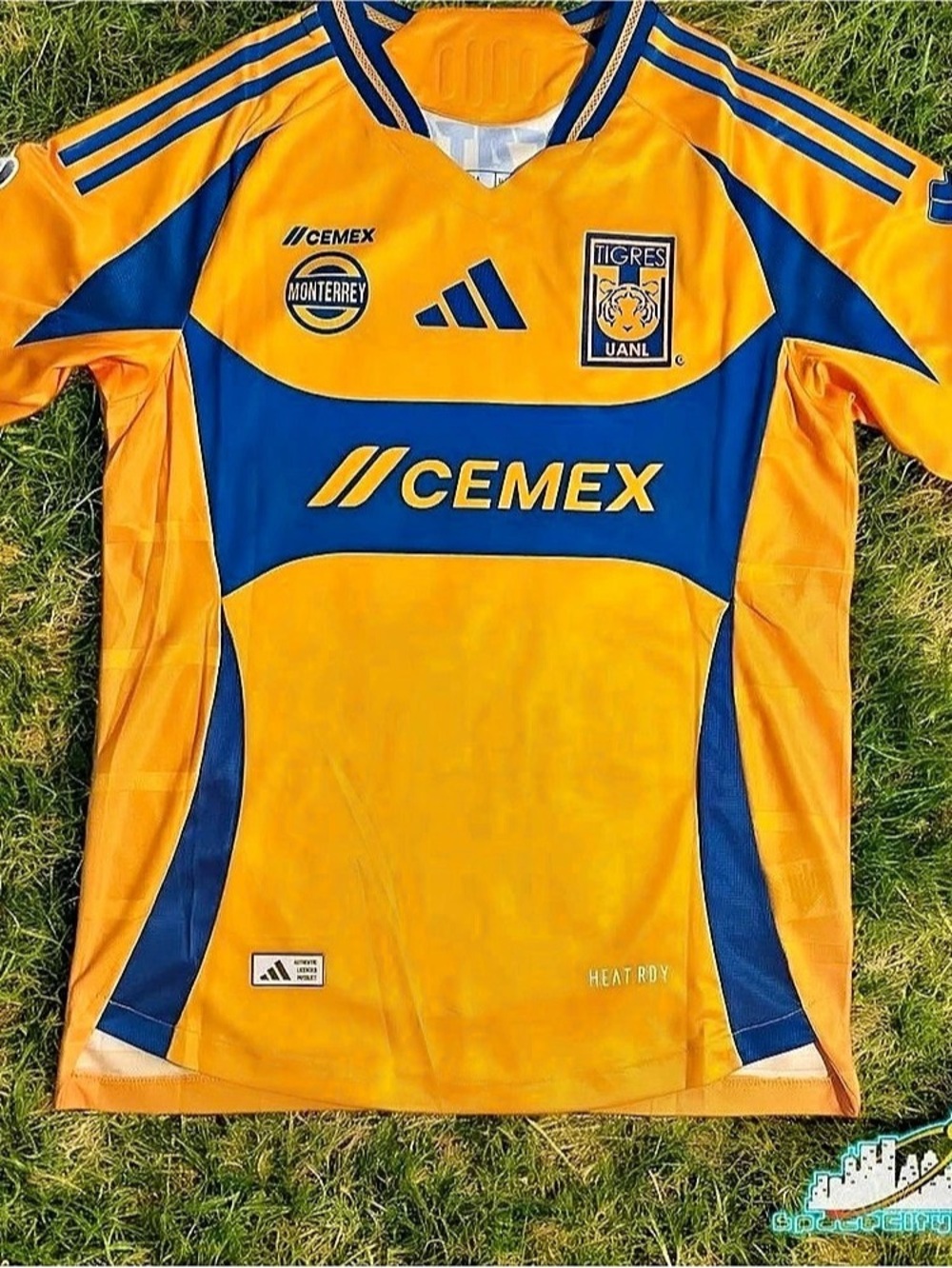 Adidas Tigres UANL Home Jersey 2024/25 #10 Gignac